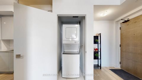 Photo 20 at 3011 - 2920 Highway 7 Road, Concord, Vaughan