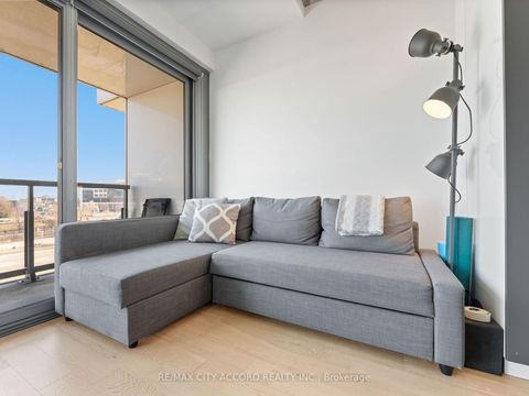 Photo 6 at 305 - 170 Bayview Avenue, Moss Park, Toronto