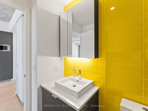 Photo 12 at 305 - 170 Bayview Avenue, Moss Park, Toronto