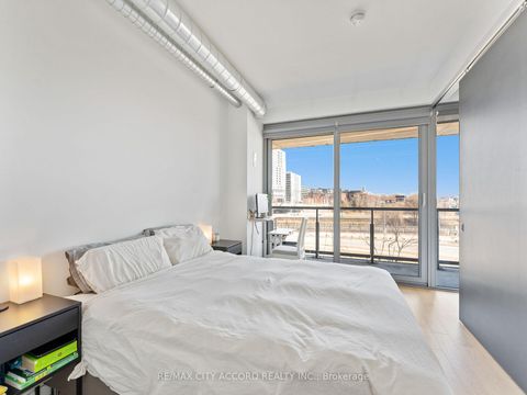 Photo 15 at 305 - 170 Bayview Avenue, Moss Park, Toronto