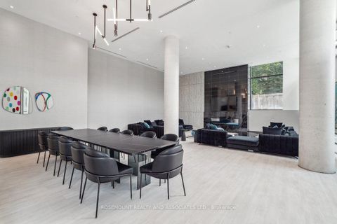 Photo 10 at 407 - 160 Kingsway Crescent, Kingsway South, Toronto