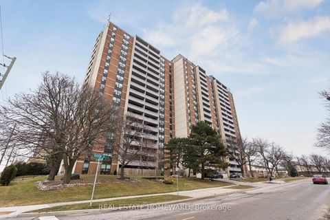 Photo 1 at 209 - 1210 Radom Street, Bay Ridges, Pickering