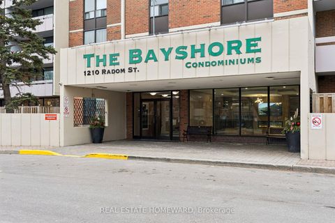 Photo 2 at 209 - 1210 Radom Street, Bay Ridges, Pickering