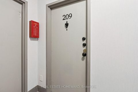 Photo 4 at 209 - 1210 Radom Street, Bay Ridges, Pickering