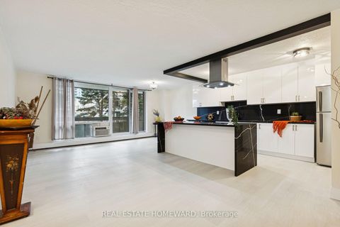 Photo 5 at 209 - 1210 Radom Street, Bay Ridges, Pickering