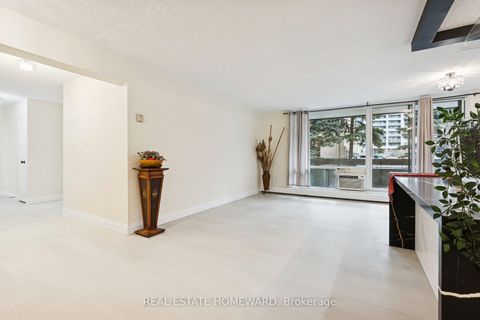 Photo 7 at 209 - 1210 Radom Street, Bay Ridges, Pickering