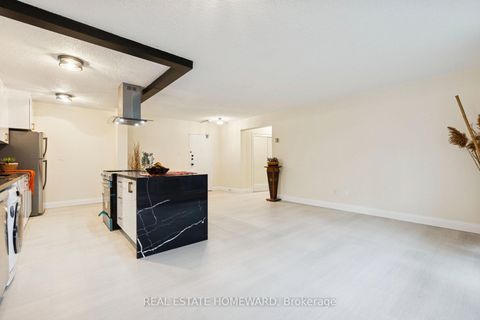 Photo 10 at 209 - 1210 Radom Street, Bay Ridges, Pickering