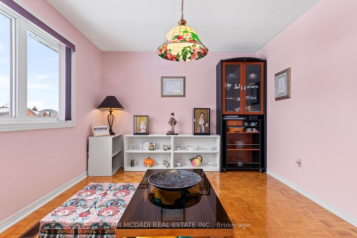 Photo 26 at 4461 Gladebrook Crescent, East Credit, Mississauga