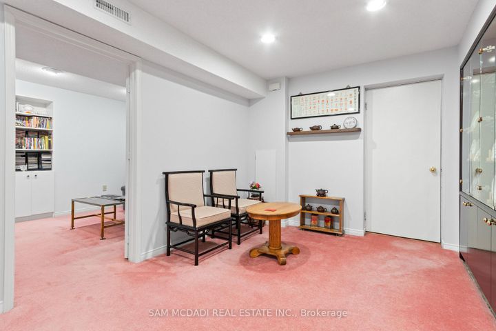 Photo 29 at 4461 Gladebrook Crescent, East Credit, Mississauga