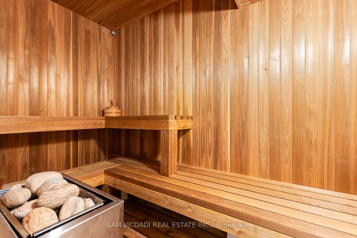 Photo 38 at 4461 Gladebrook Crescent, East Credit, Mississauga