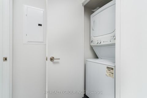 Photo 11 at 3503 - 75 St Nicholas Street, Bay Street Corridor, Toronto