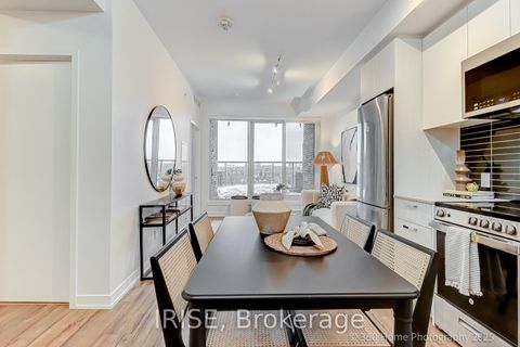 Photo 5 at 716 - 1787 St Clair Avenue W, Pellam Park, Toronto