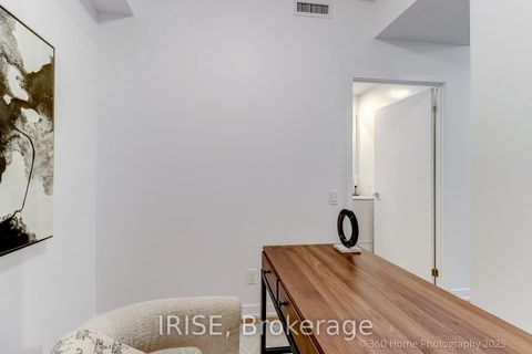 Photo 14 at 716 - 1787 St Clair Avenue W, Pellam Park, Toronto