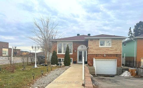 Photo 0 at 3720 Brandon Gate Drive, Malton, Mississauga