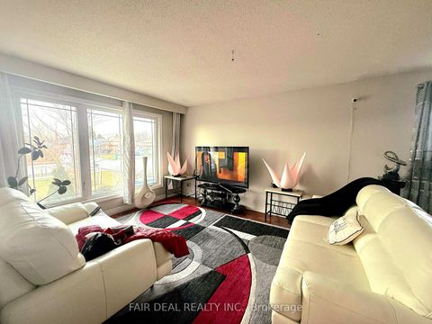 Photo 2 at 3720 Brandon Gate Drive, Malton, Mississauga