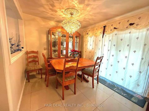 Photo 6 at 3720 Brandon Gate Drive, Malton, Mississauga