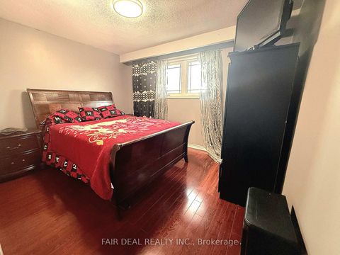 Photo 8 at 3720 Brandon Gate Drive, Malton, Mississauga