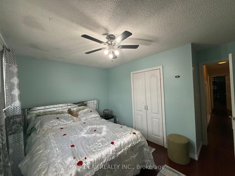 Photo 10 at 3720 Brandon Gate Drive, Malton, Mississauga