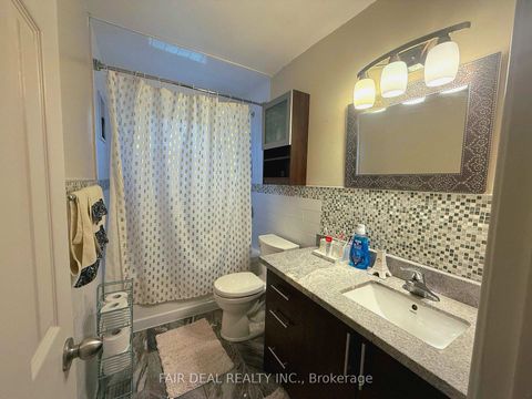 Photo 11 at 3720 Brandon Gate Drive, Malton, Mississauga