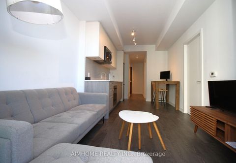 Photo 4 at 2915 - 1926 Lake Shore Boulevard W, South Parkdale, Toronto