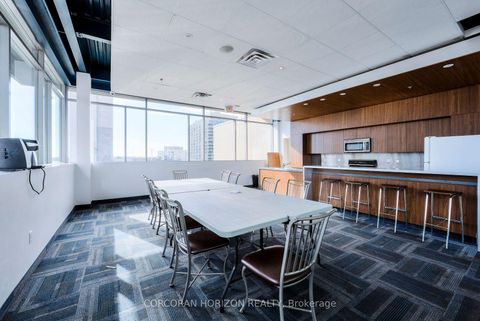 Photo 39 at 609 - 10 Navy Wharf Court, Waterfront Communities C1, Toronto
