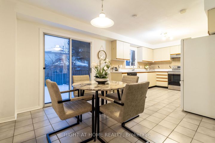 Photo 10 at 1686 Major Oaks Road, Brock Ridge, Pickering