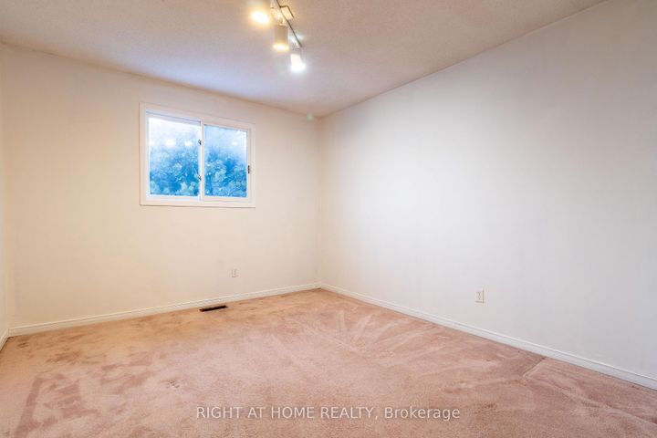 Photo 21 at 1686 Major Oaks Road, Brock Ridge, Pickering