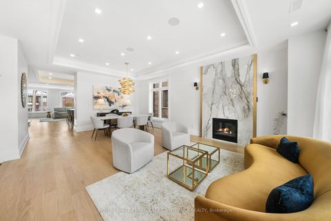 Photo 3 at 320 Hounslow Avenue, Willowdale West, Toronto