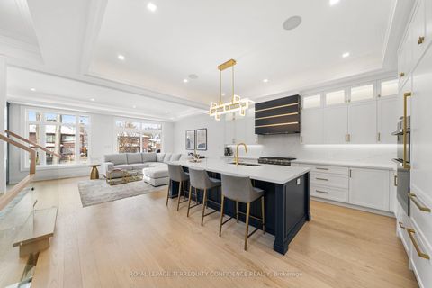 Photo 4 at 320 Hounslow Avenue, Willowdale West, Toronto