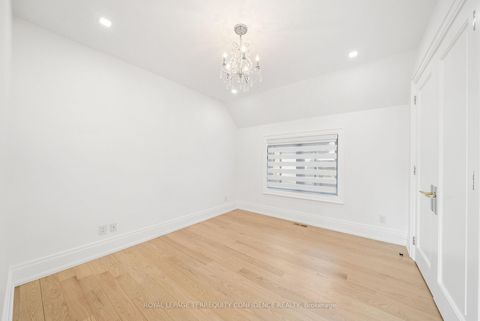 Photo 31 at 320 Hounslow Avenue, Willowdale West, Toronto