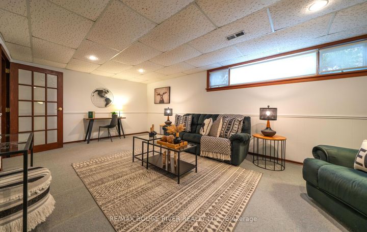 Photo 22 at 48 Limevale Crescent, West Hill, Toronto