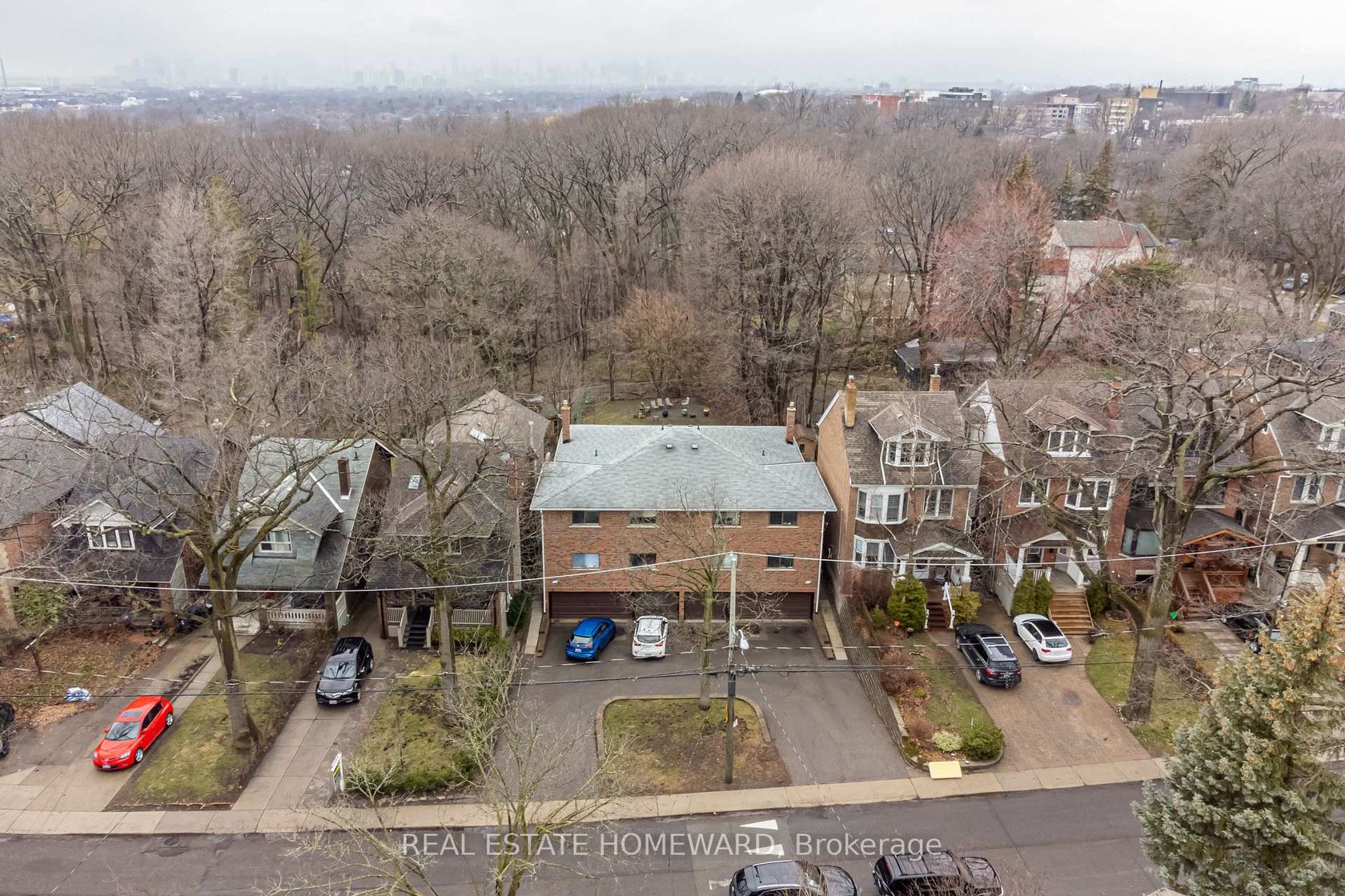 176/178 Balsam Avenue, The Beaches, Toronto by Loree Meneguzzi Real Estate 176/178 Balsam Avenue, The Beaches, Toronto