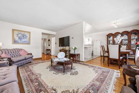Photo 7 at 88 Hildenboro Square, L'Amoreaux, Toronto