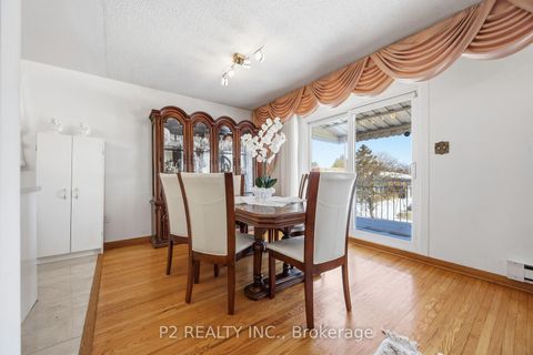 Photo 8 at 88 Hildenboro Square, L'Amoreaux, Toronto