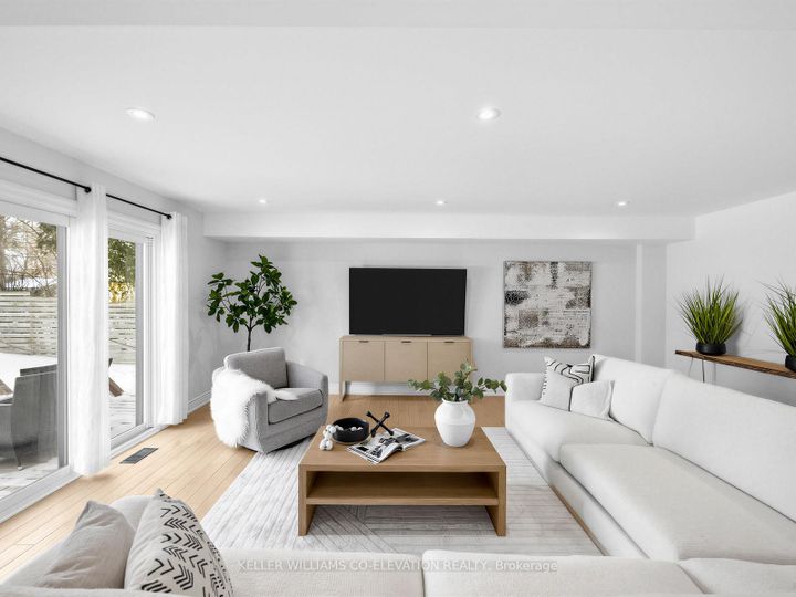 Photo 6 at 999 Henley Road W, Lakeview, Mississauga