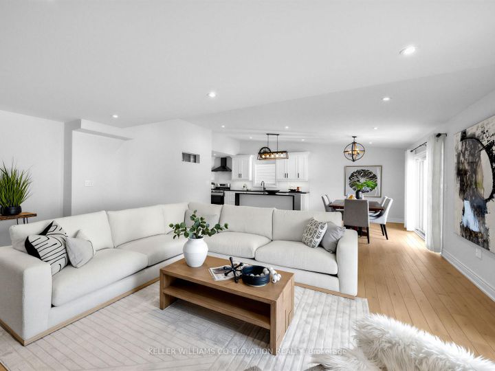 Photo 7 at 999 Henley Road W, Lakeview, Mississauga