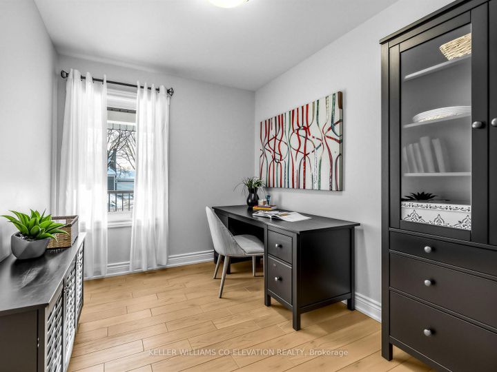 Photo 15 at 999 Henley Road W, Lakeview, Mississauga