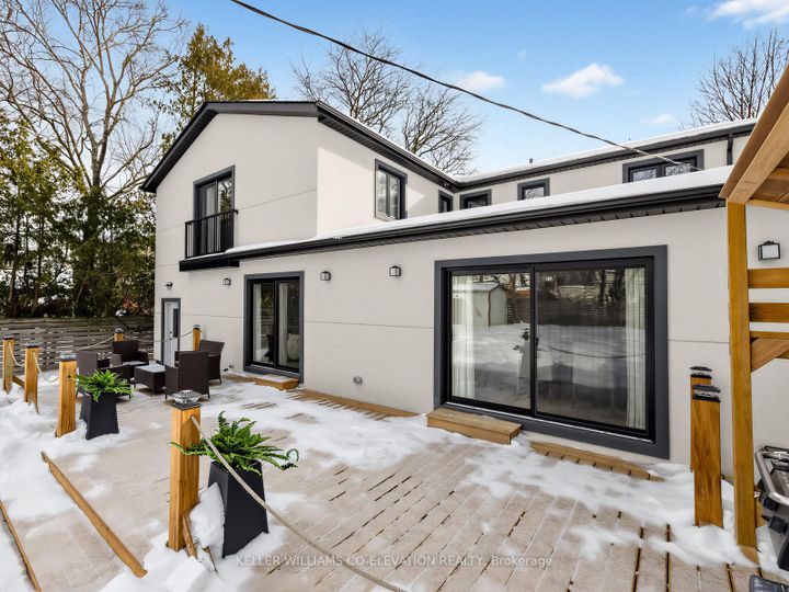 Photo 32 at 999 Henley Road W, Lakeview, Mississauga