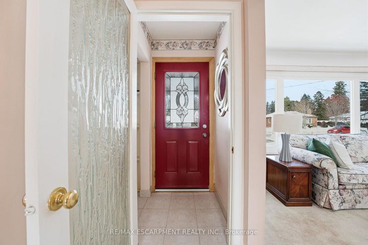 Photo 3 at 42 Gilbert Avenue, Ancaster, Hamilton