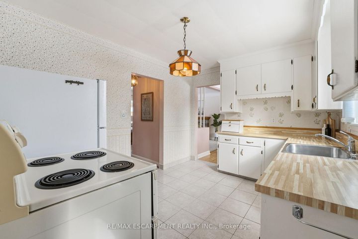 Photo 12 at 42 Gilbert Avenue, Ancaster, Hamilton