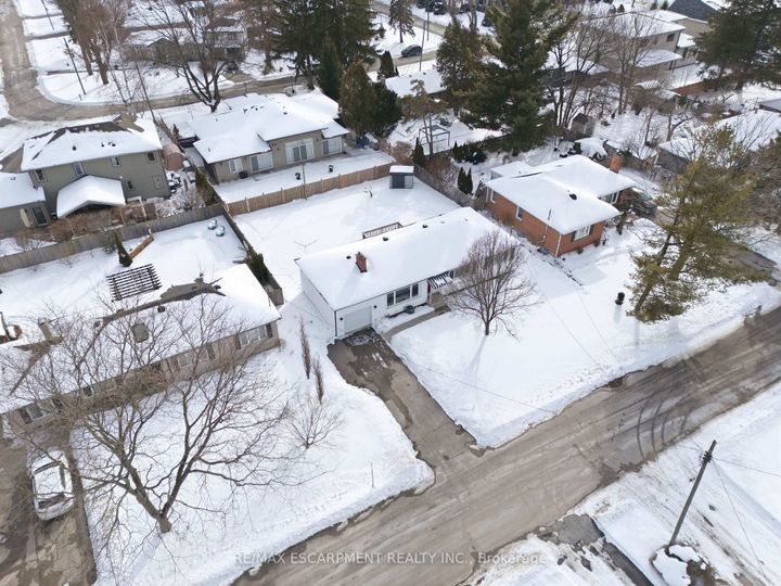 Photo 22 at 42 Gilbert Avenue, Ancaster, Hamilton