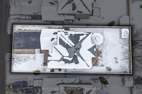 Photo 1 at 84 Bayview Avenue, Keswick South, Georgina