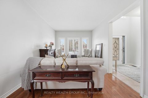 Photo 6 at 84 Bayview Avenue, Keswick South, Georgina