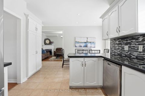 Photo 8 at 84 Bayview Avenue, Keswick South, Georgina