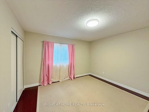 Photo 12 at 30A - 81 Northern Heights Drive, Langstaff, Richmond Hill