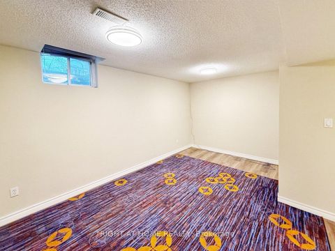 Photo 22 at 30A - 81 Northern Heights Drive, Langstaff, Richmond Hill