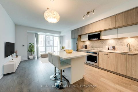 Photo 9 at 351 - 25 Adra Grado Way, Bayview Village, Toronto