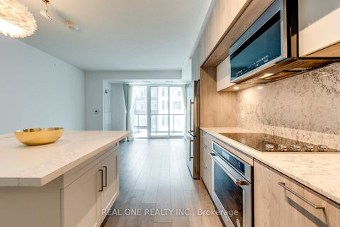 Photo 12 at 351 - 25 Adra Grado Way, Bayview Village, Toronto