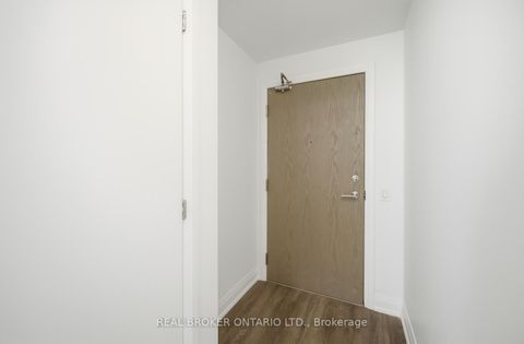 Photo 7 at 805 - 4800 Highway 7, East Woodbridge, Vaughan