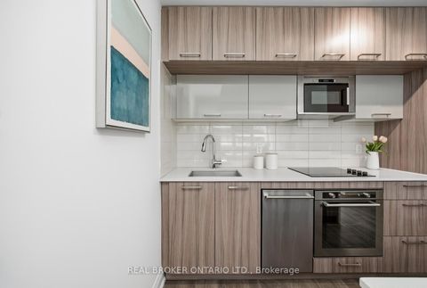 Photo 15 at 805 - 4800 Highway 7, East Woodbridge, Vaughan